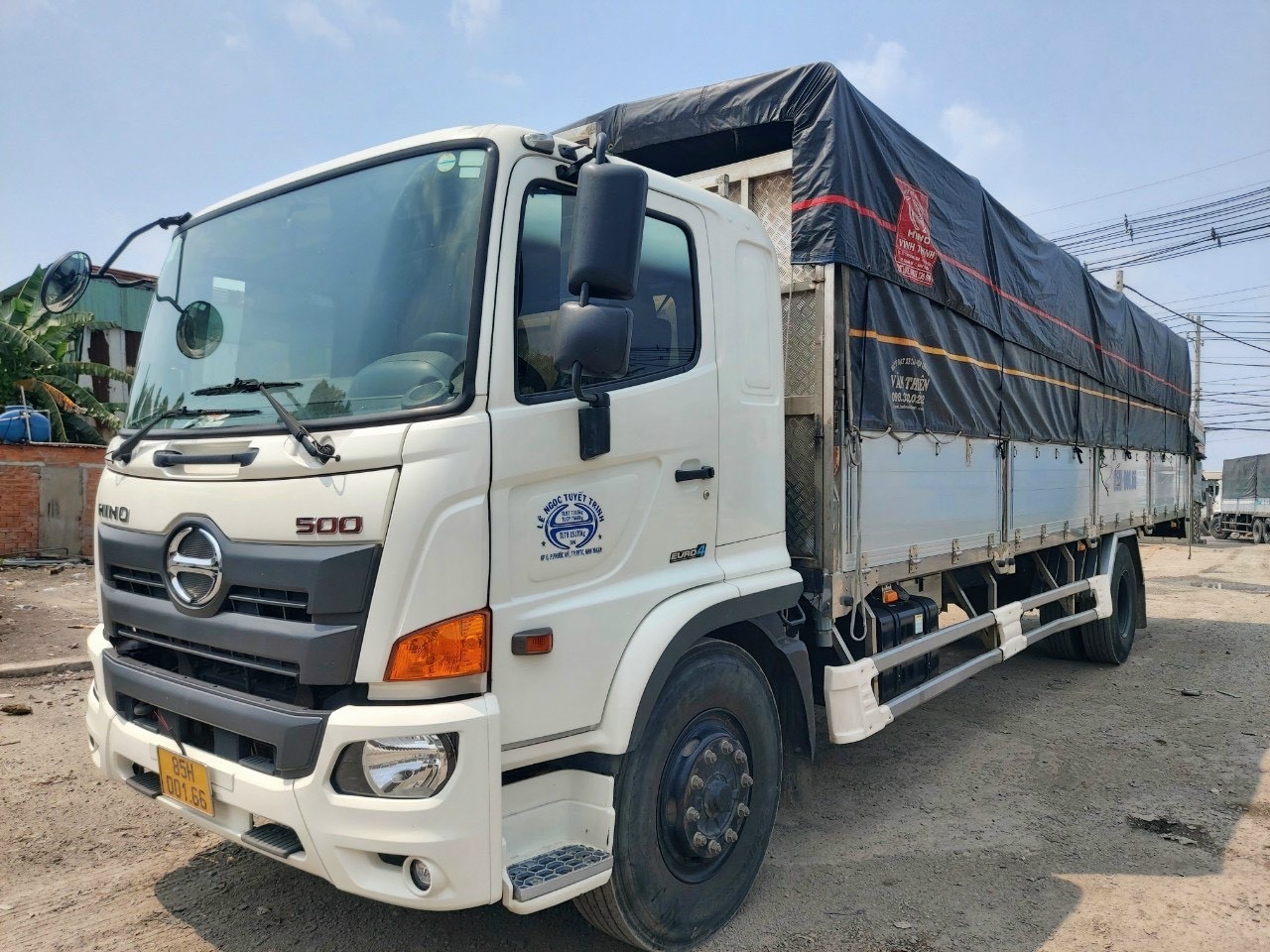 xe-tai-hino-cu-binh-duong