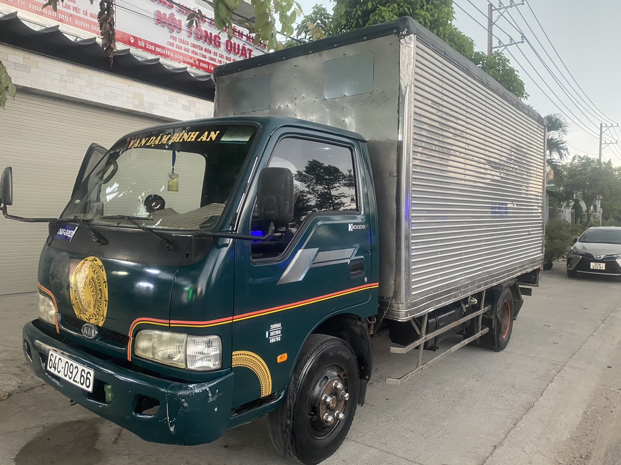 kia k3600sp đời 2003 thùng 4m4
